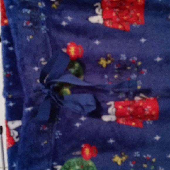 Christmas Snoopy lounging pants - Picture 2 of 5